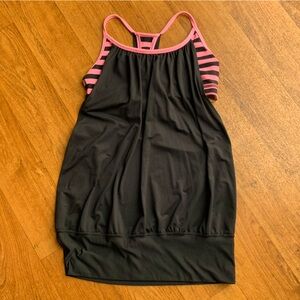Lululemon No Limits Tank Top Sport Bra (Black/Pink).